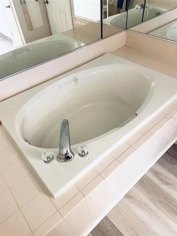 a close view of sink