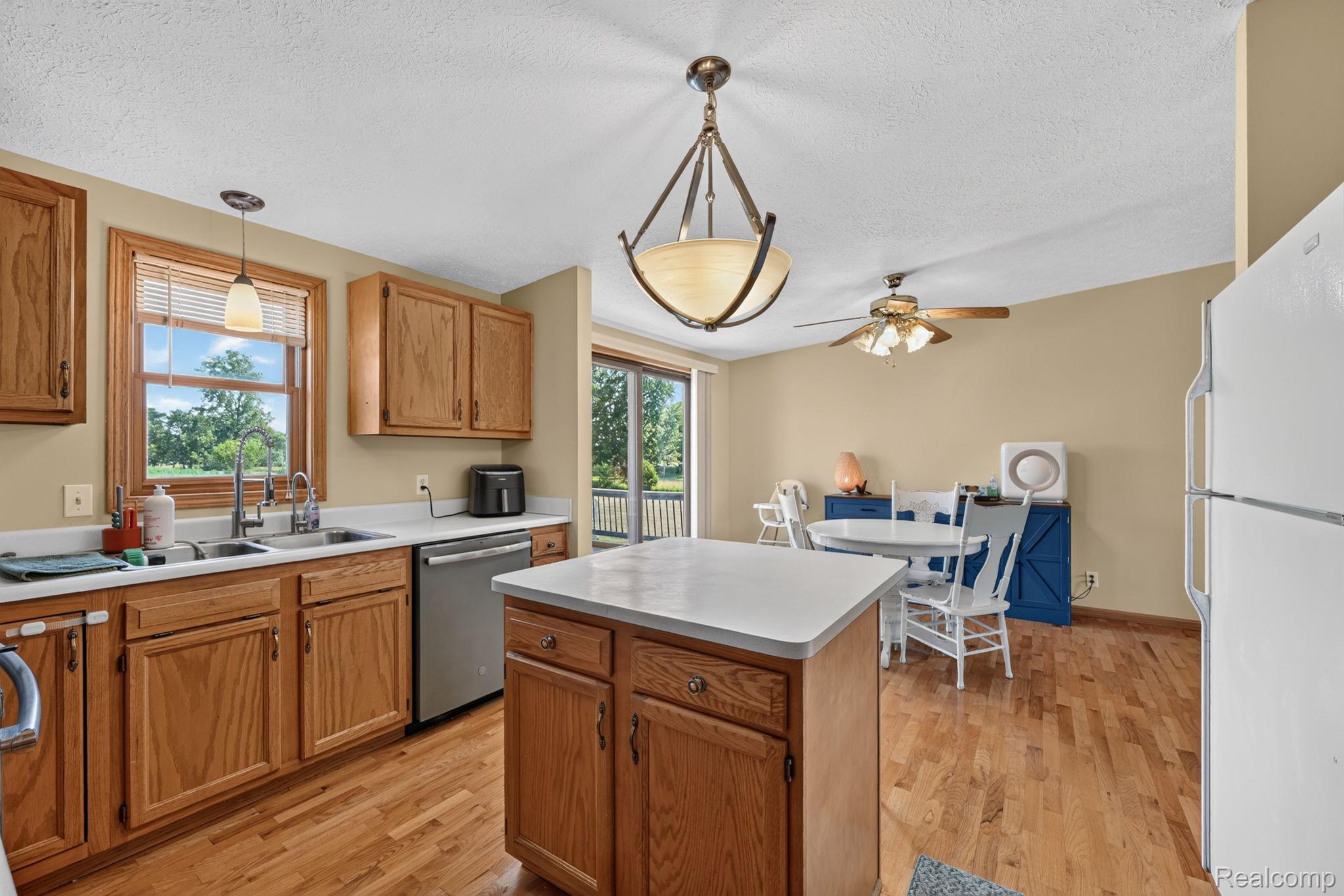 9889 Ditch Road Chesaning, MI 48616 - Photo 21 of 71 21-web-or-mls-DSC_8805.jpg