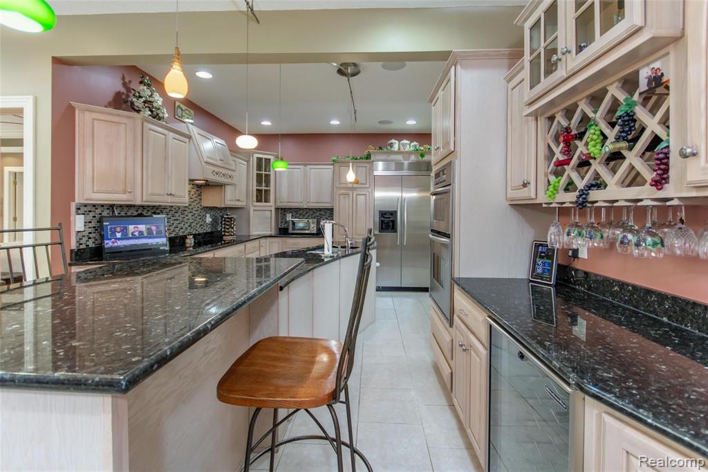 2349 Riverside Pointe Drive St. Joseph, MI 49085 - Photo 15 of 62