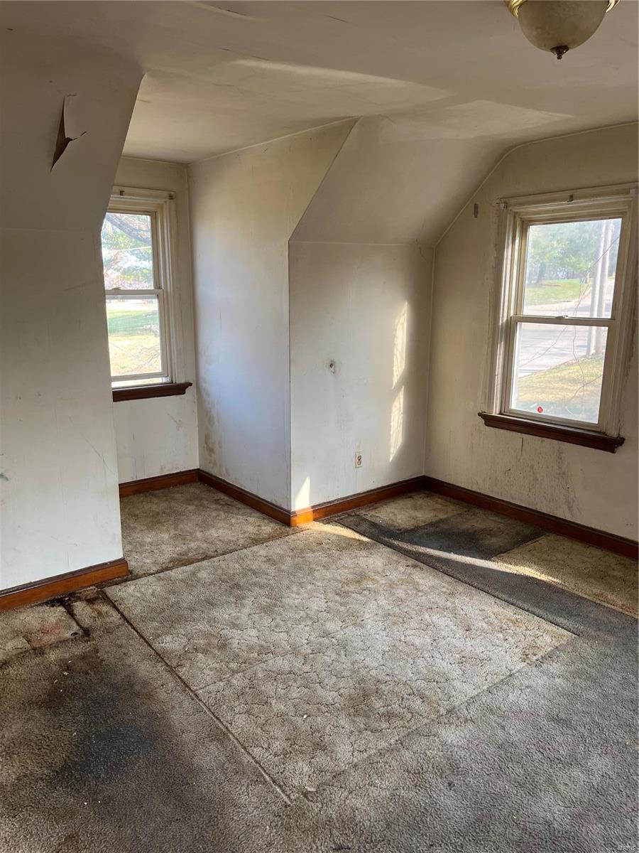 7824 Rosedale Drive St. Louis, MO 63121 - Photo 16 of 21