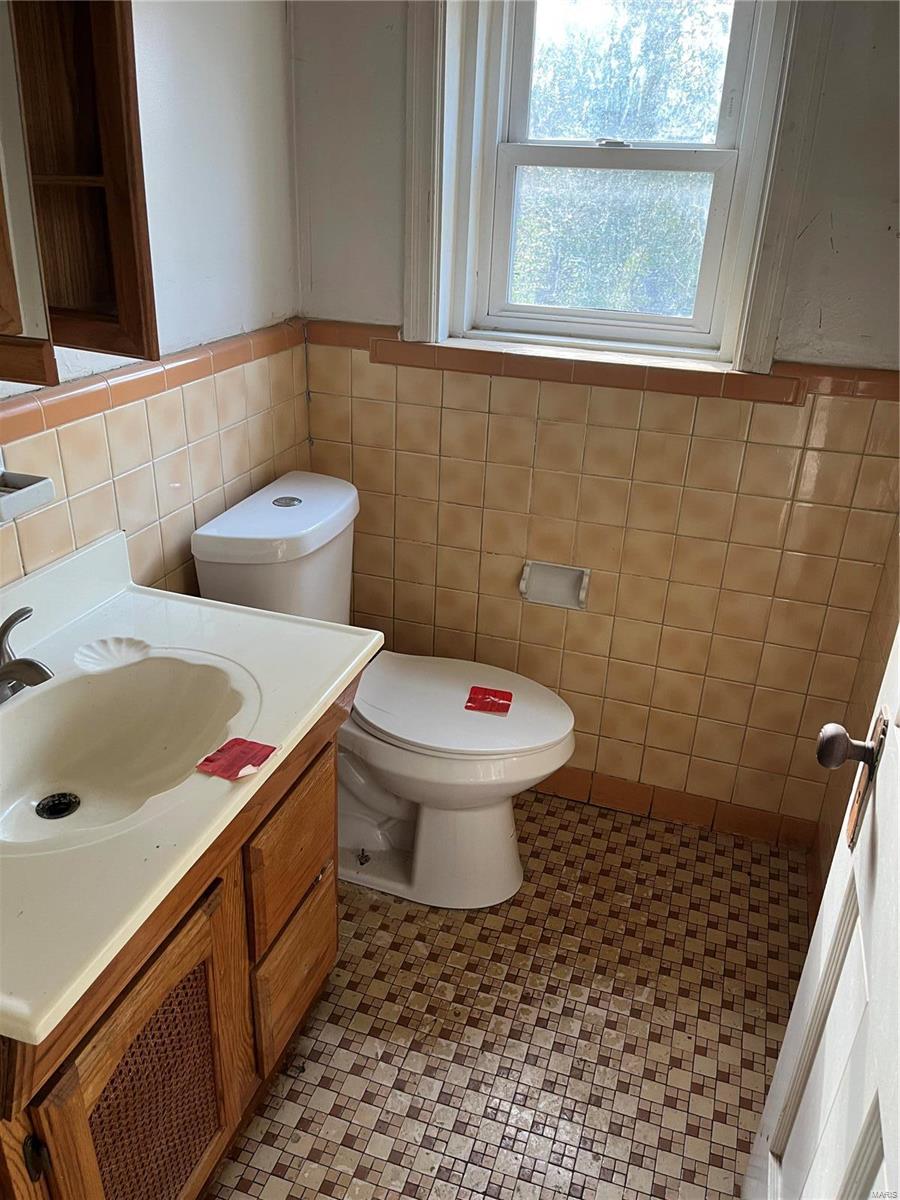 7824 Rosedale Drive St. Louis, MO 63121 - Photo 17 of 21