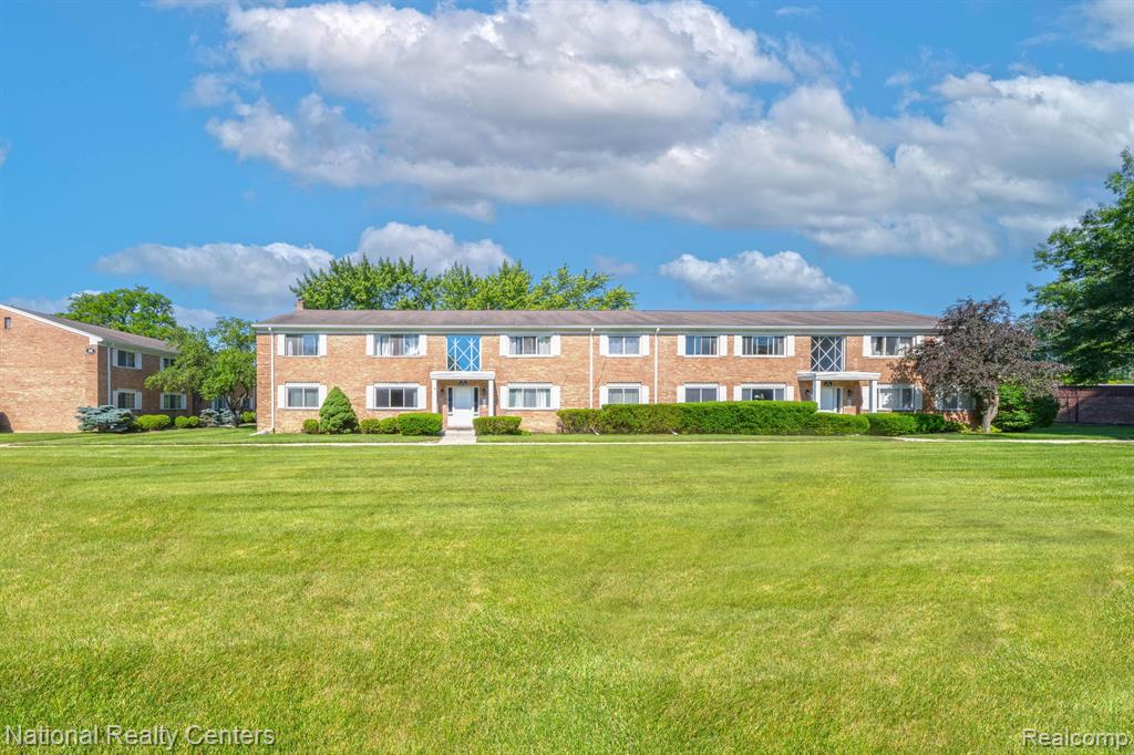 801 West Long Lake Road, Unit G1 Bloomfield Hills, MI 48302 - Photo 27 of 28