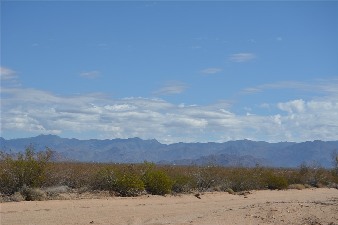 207-35-005 South Arlington Road Yucca, AZ 86438 - Photo 81 of 92