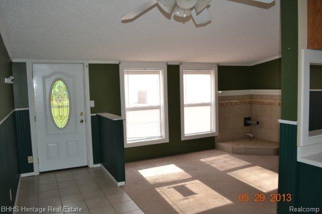 4700 Dutcher Road Howell, MI 48843 - Photo 8 of 25 Living room