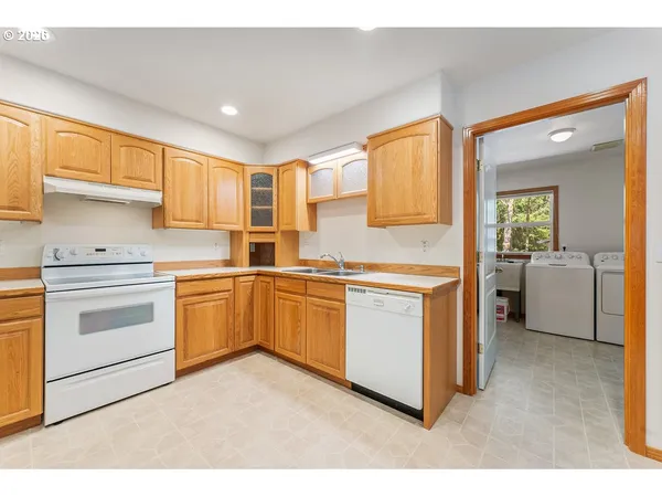 $665,000 | 10385 Pine Ridge Drive, Nehalem, OR 97131