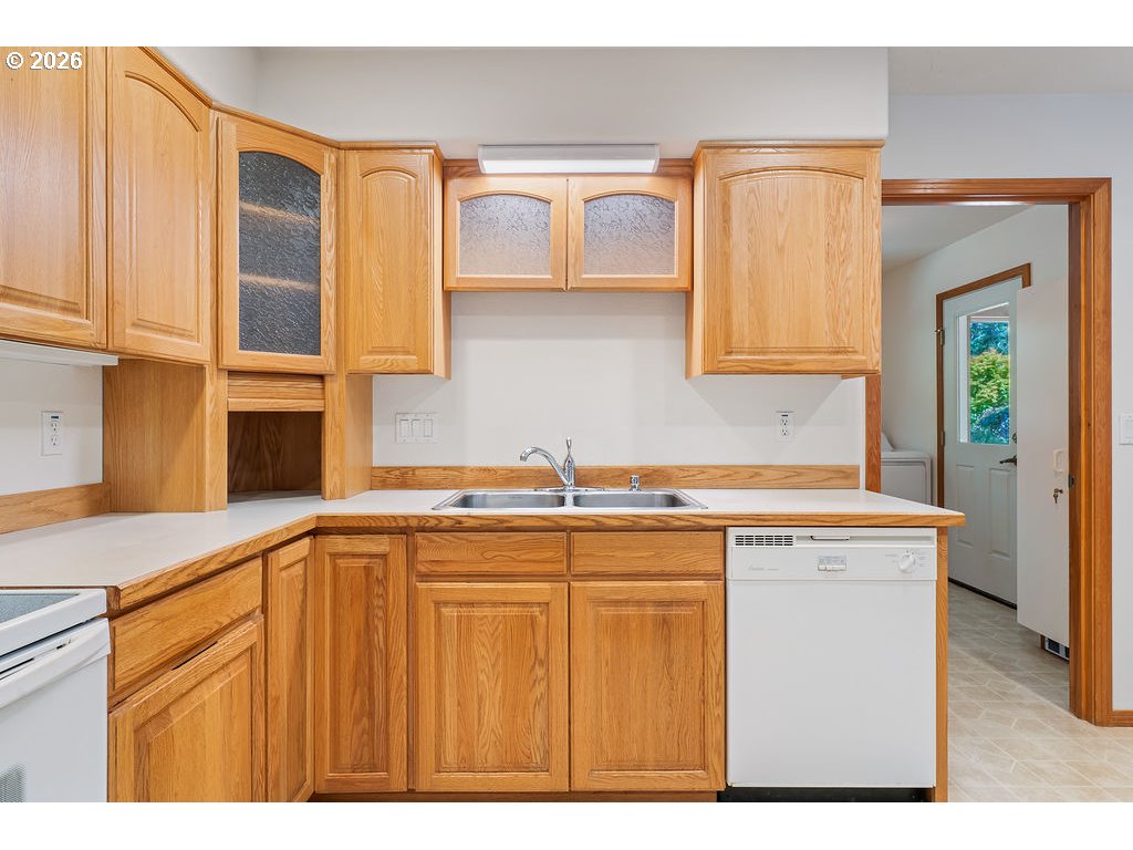 10385 Pine Ridge Drive Nehalem, OR 97131 - Photo 13 of 47