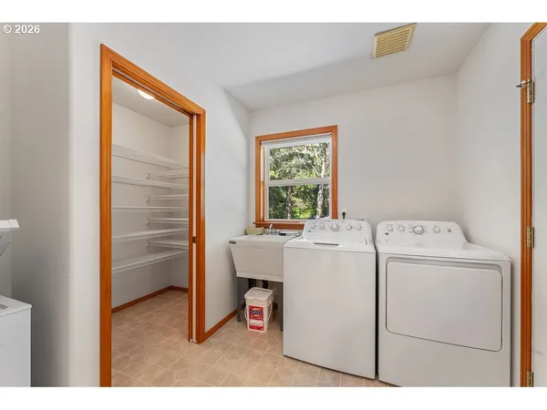 $665,000 | 10385 Pine Ridge Drive, Nehalem, OR 97131