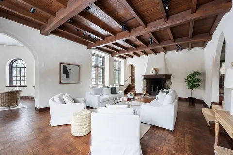 $3,495,000 | 3 Evergreen Lane, Hingham, MA 02043