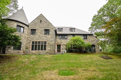 $3,850,000 | 3 Evergreen Lane, Hingham, MA 02043