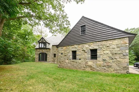$3,850,000 | 3 Evergreen Lane, Hingham, MA 02043