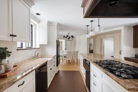 $3,495,000 | 3 Evergreen Lane, Hingham, MA 02043