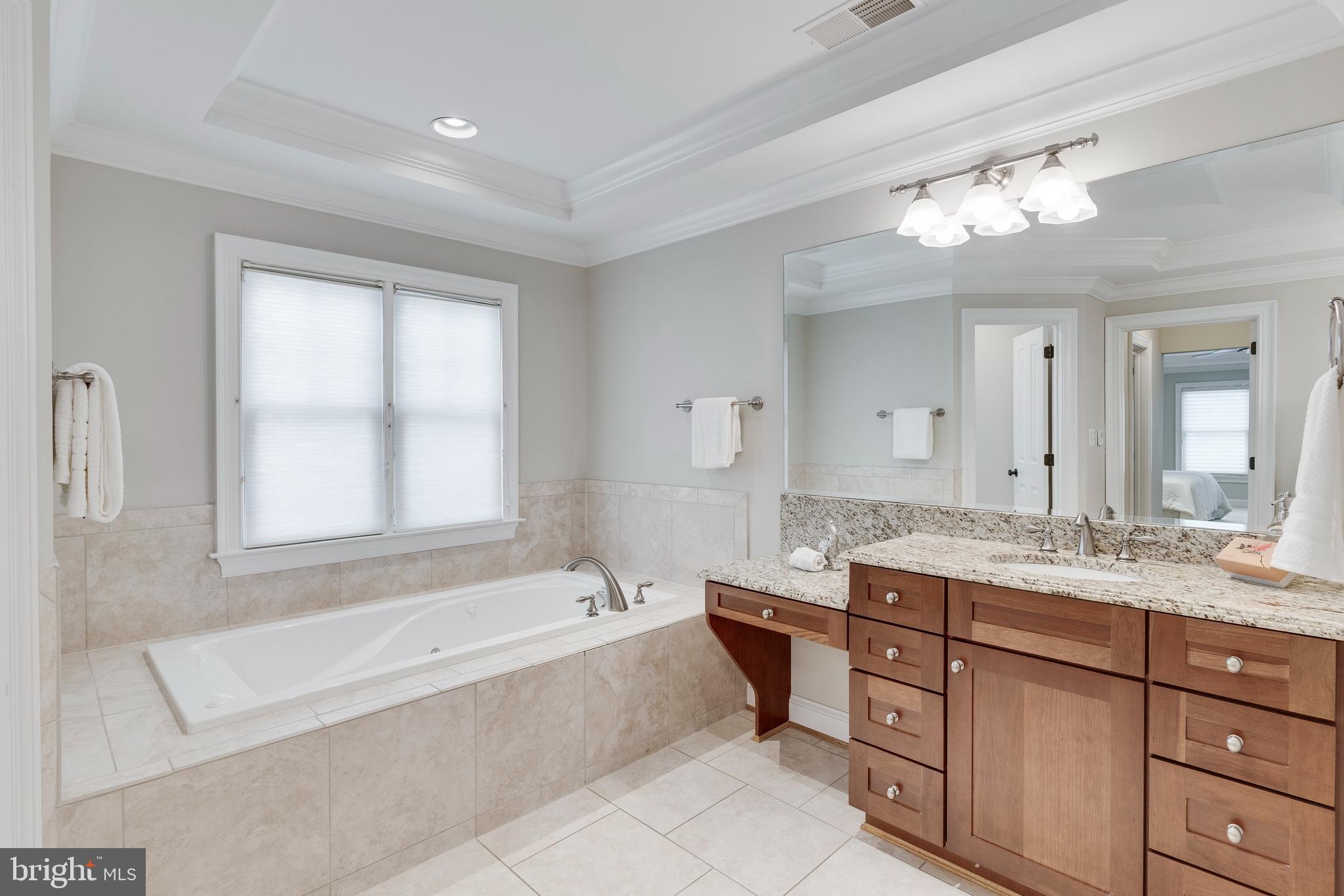 5911 Greentree Road Bethesda, MD 20817 - Photo 21 of 46 Gallery Image 21
