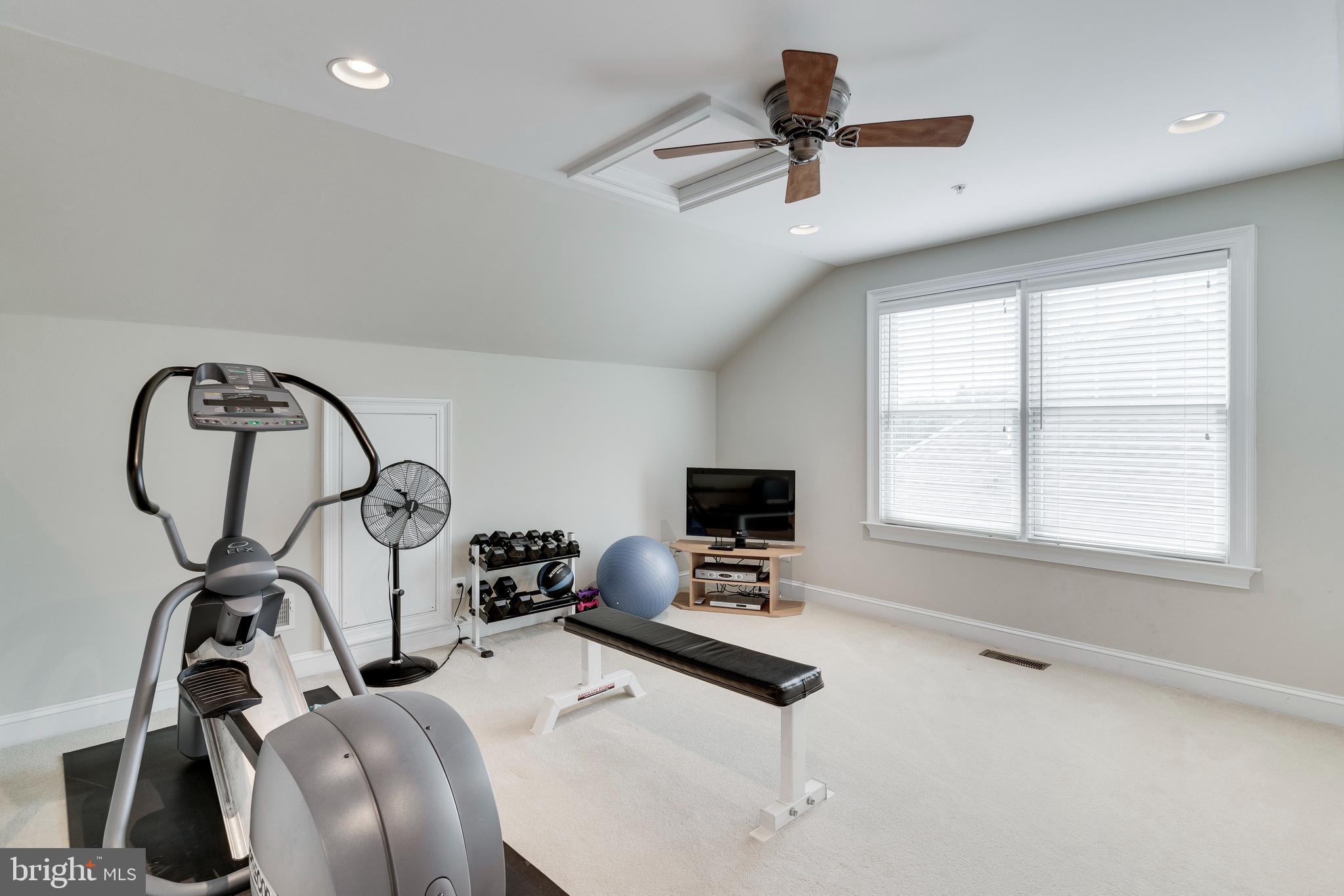 5911 Greentree Road Bethesda, MD 20817 - Photo 29 of 46 Flex Space / Home Gym