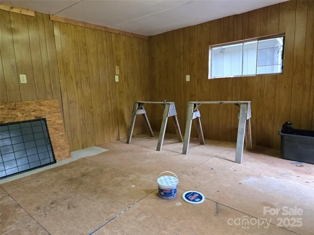 $189,900 | 102 Serenity Lane, Clyde, NC 28721