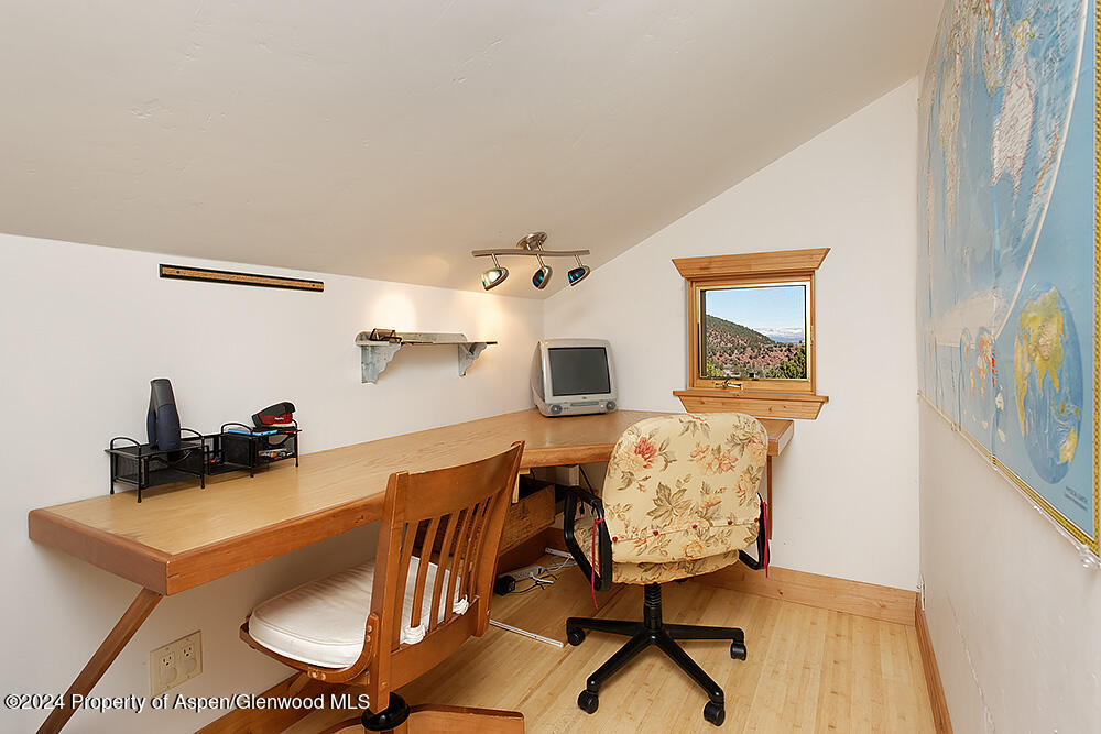 600 Crystal Lane Carbondale, CO 81623 - Photo 27 of 30 600CrystalLane_Web018