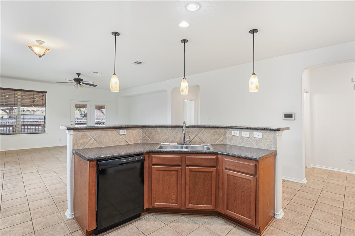 200 Rudy Lane Kyle, TX 78640 - Photo 12 of 17 Gallery Image 12
