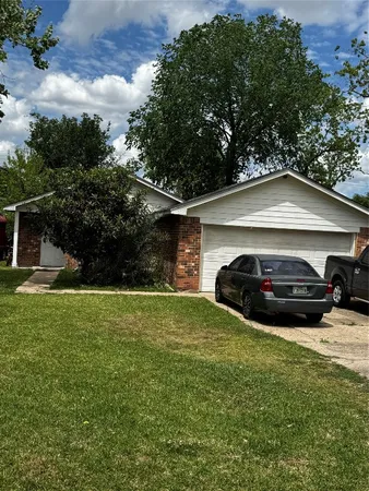 $330,000 | 8908 Carousel Lane, Houston, TX 77080