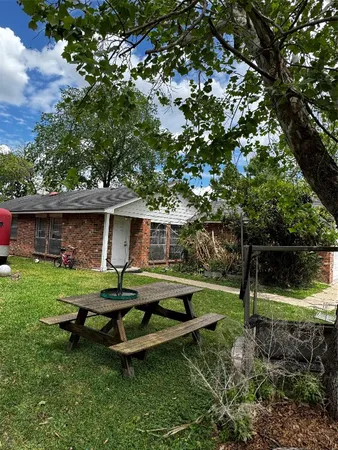 $330,000 | 8908 Carousel Lane, Houston, TX 77080