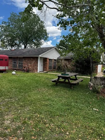 $330,000 | 8908 Carousel Lane, Houston, TX 77080
