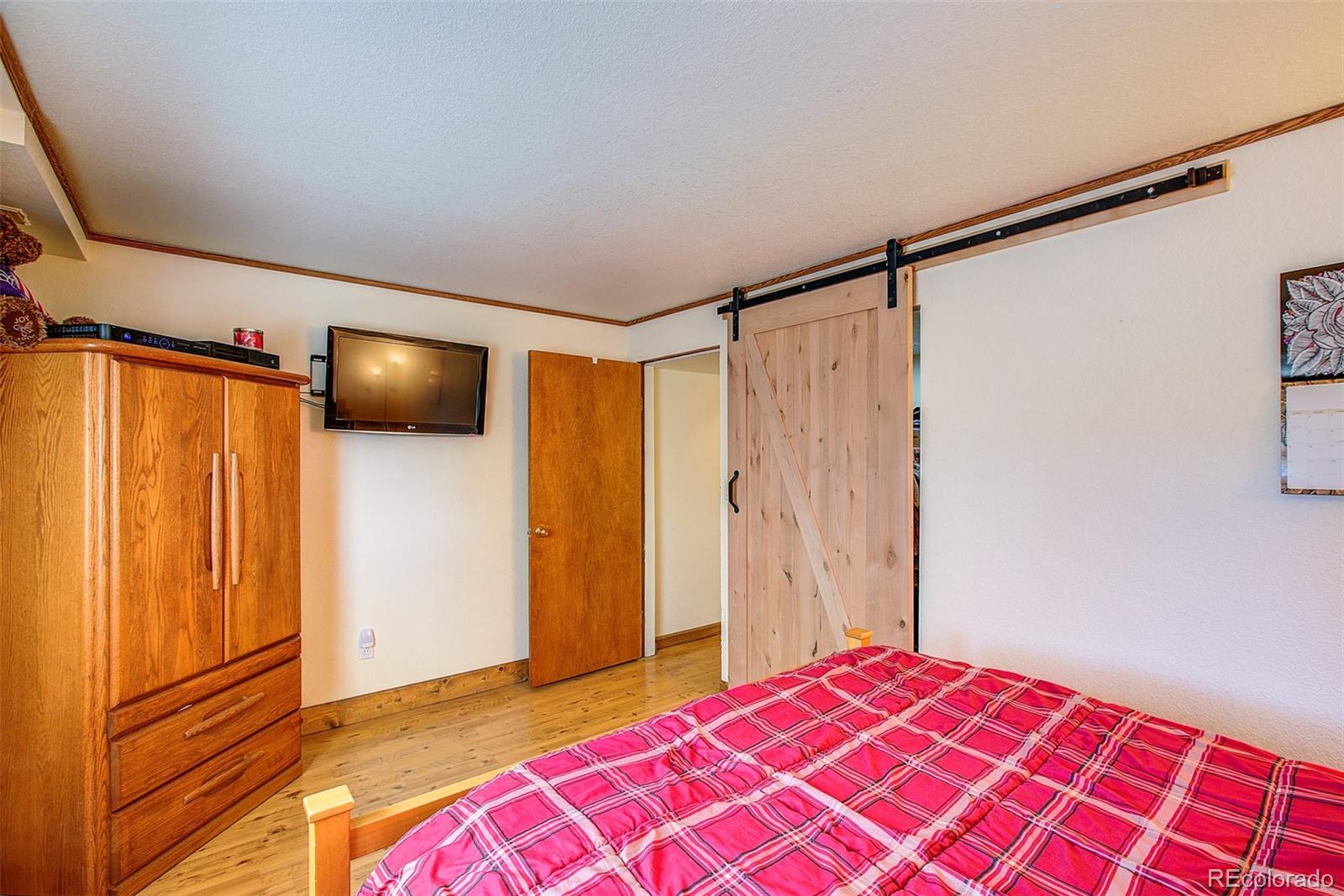 8988 South Hillview Road Morrison, CO 80465 - Photo 17 of 29 Gallery Image 17