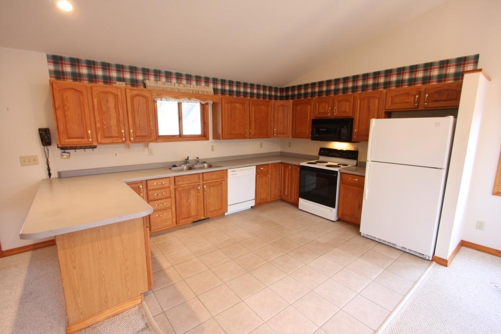 3031 Indian Hill Trail Rhinelander, WI 54501 - Photo 3 of 25 Gallery Image 3