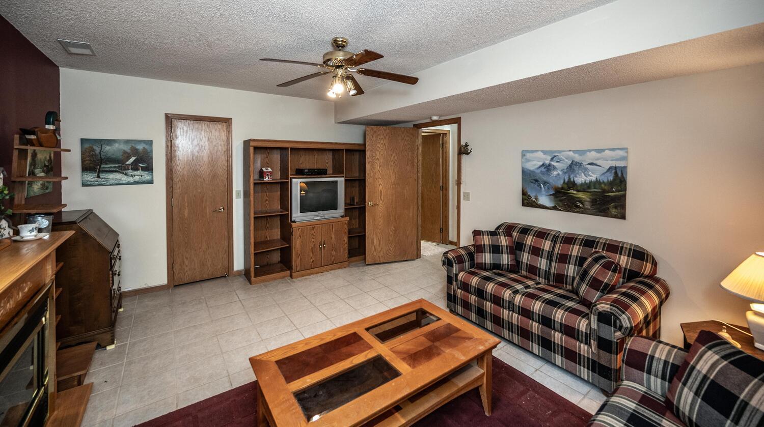 197 Hickory Street Farmington, MN 55024 - Photo 27 of 32