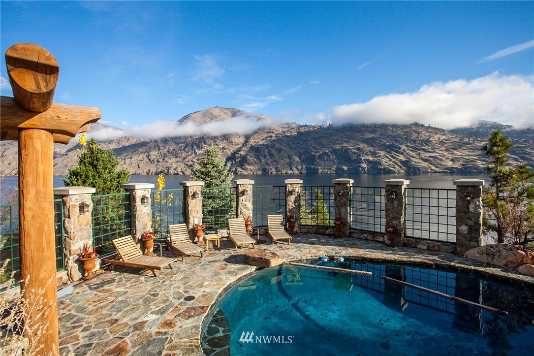 17060 South Lakeshore Road Chelan, WA 98816 - Photo 11 of 25 Gallery Image 11