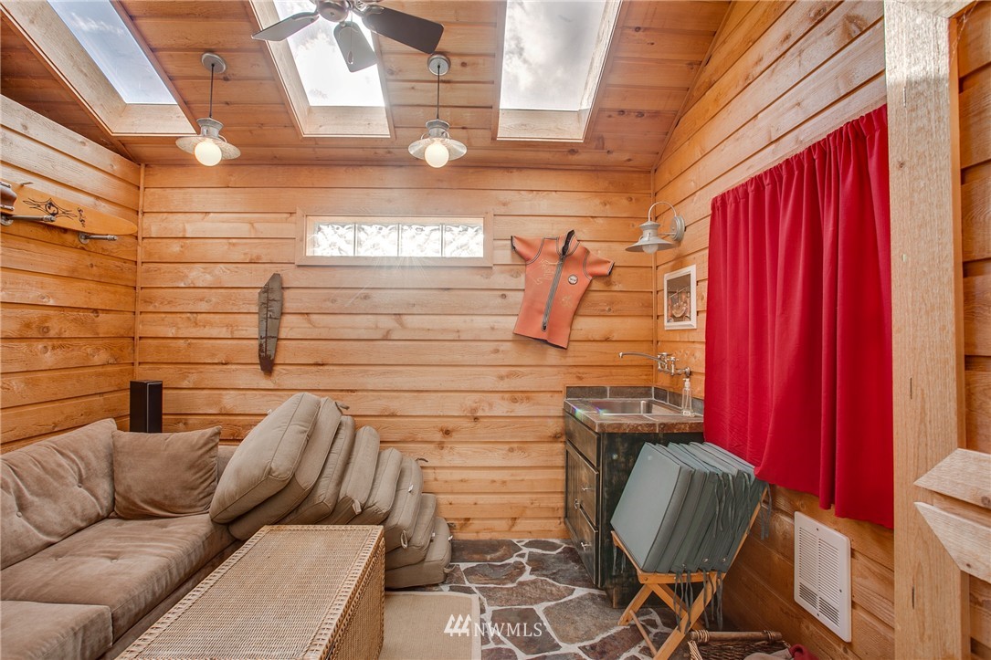 17060 South Lakeshore Road Chelan, WA 98816 - Photo 25 of 25 Gallery Image 25