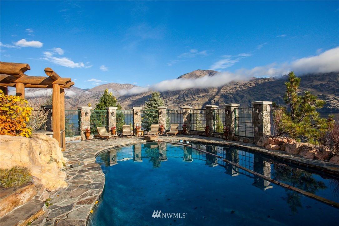 17060 South Lakeshore Road Chelan, WA 98816 - Photo 10 of 25 Gallery Image 10