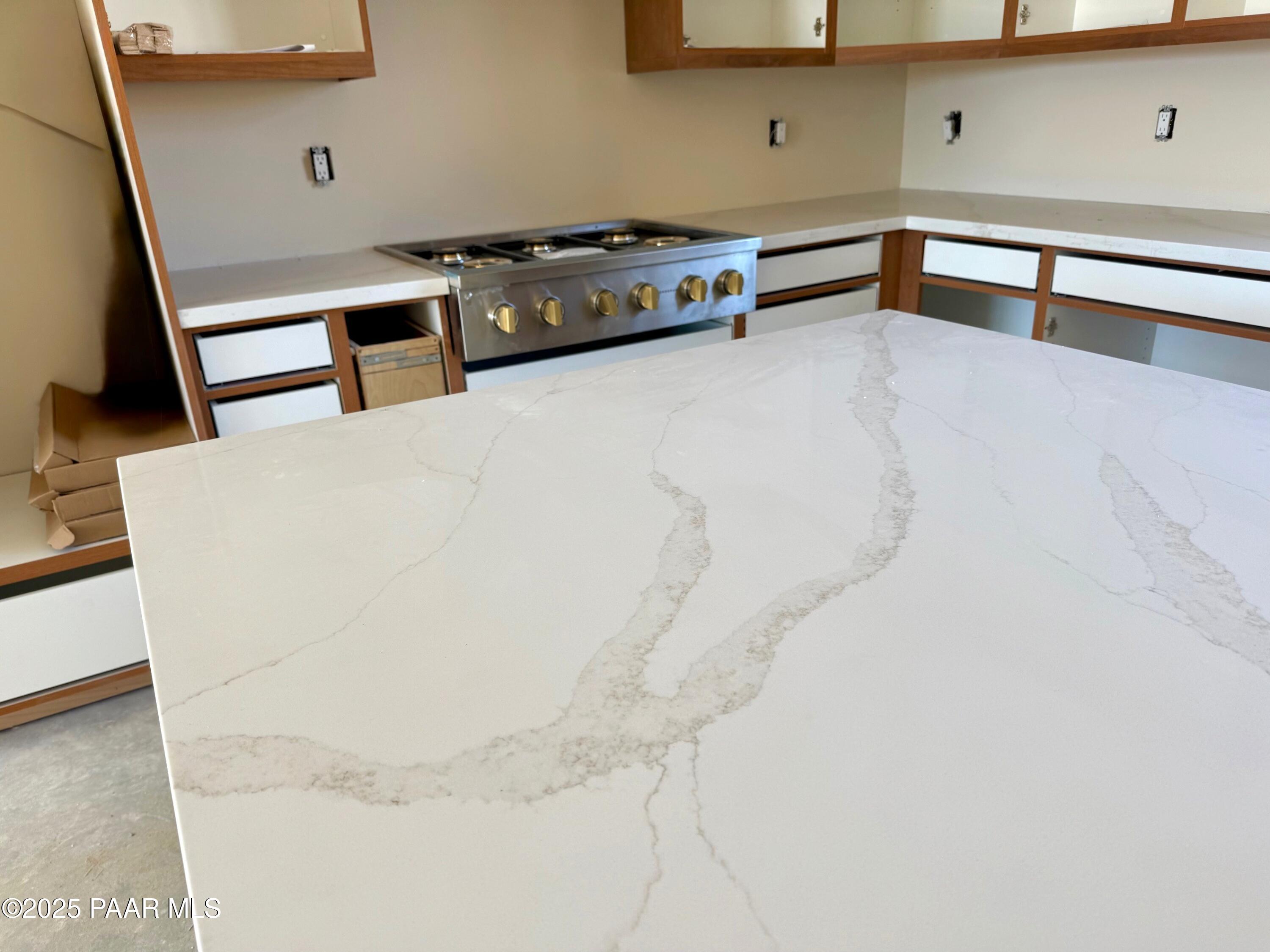 3600 Friendly Meadow Road Prescott, AZ 86305 - Photo 11 of 39 Kitchen counter