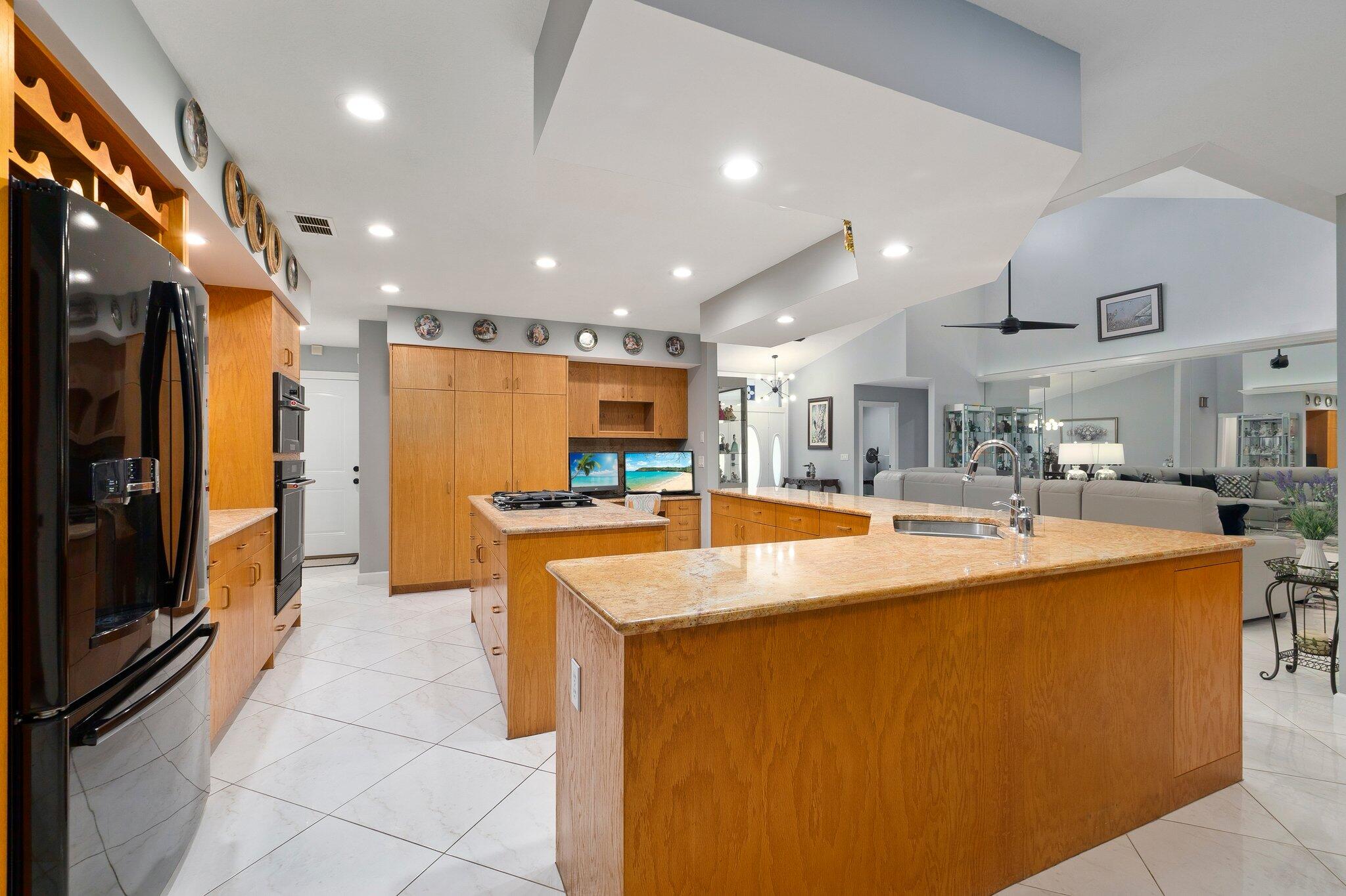 2011 Dade Road Fort Pierce, FL 34982 - Photo 21 of 66 21-web-or-mls-DSC04938