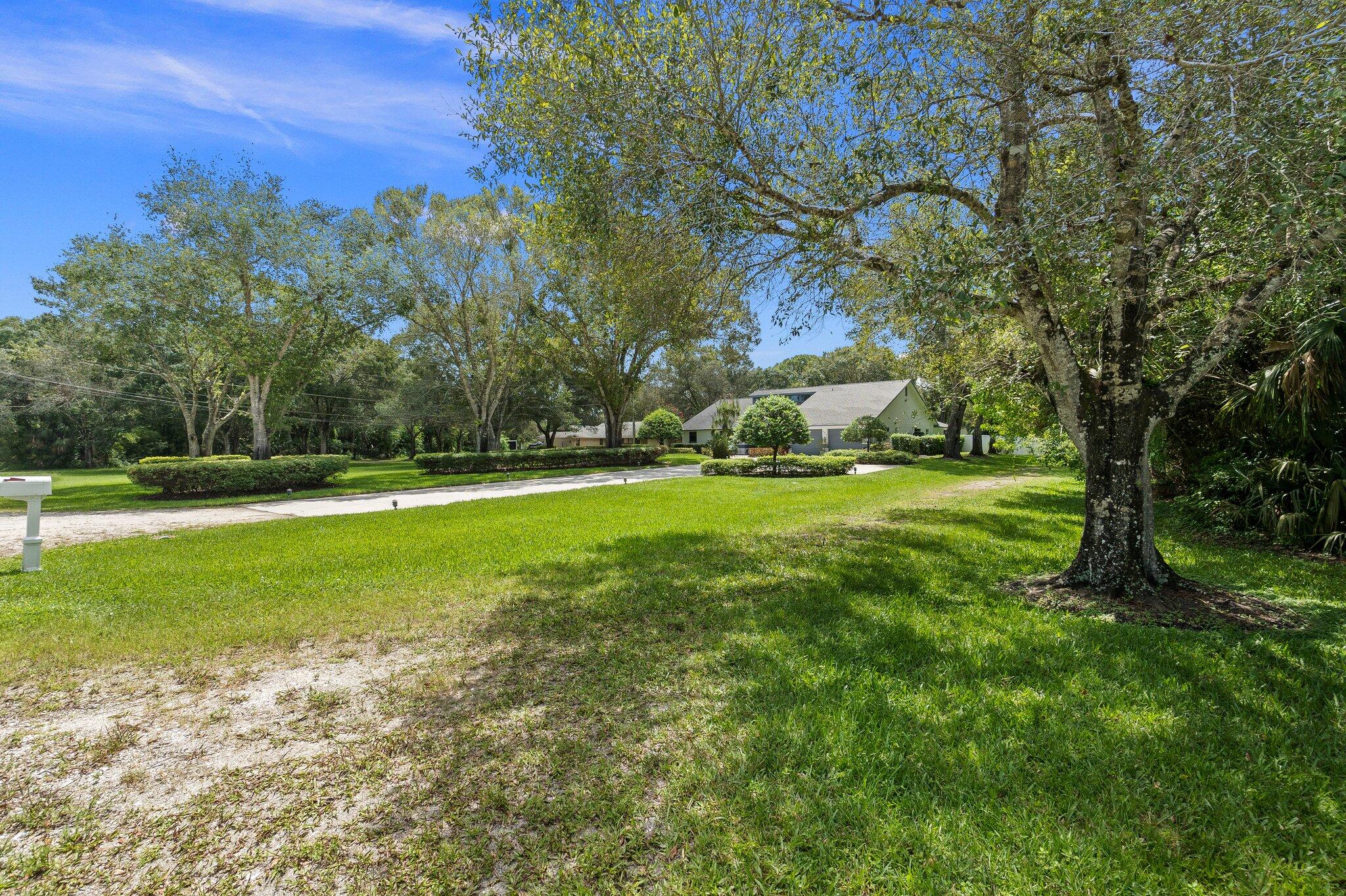 2011 Dade Road Fort Pierce, FL 34982 - Photo 9 of 66 9-web-or-mls-DSC05101