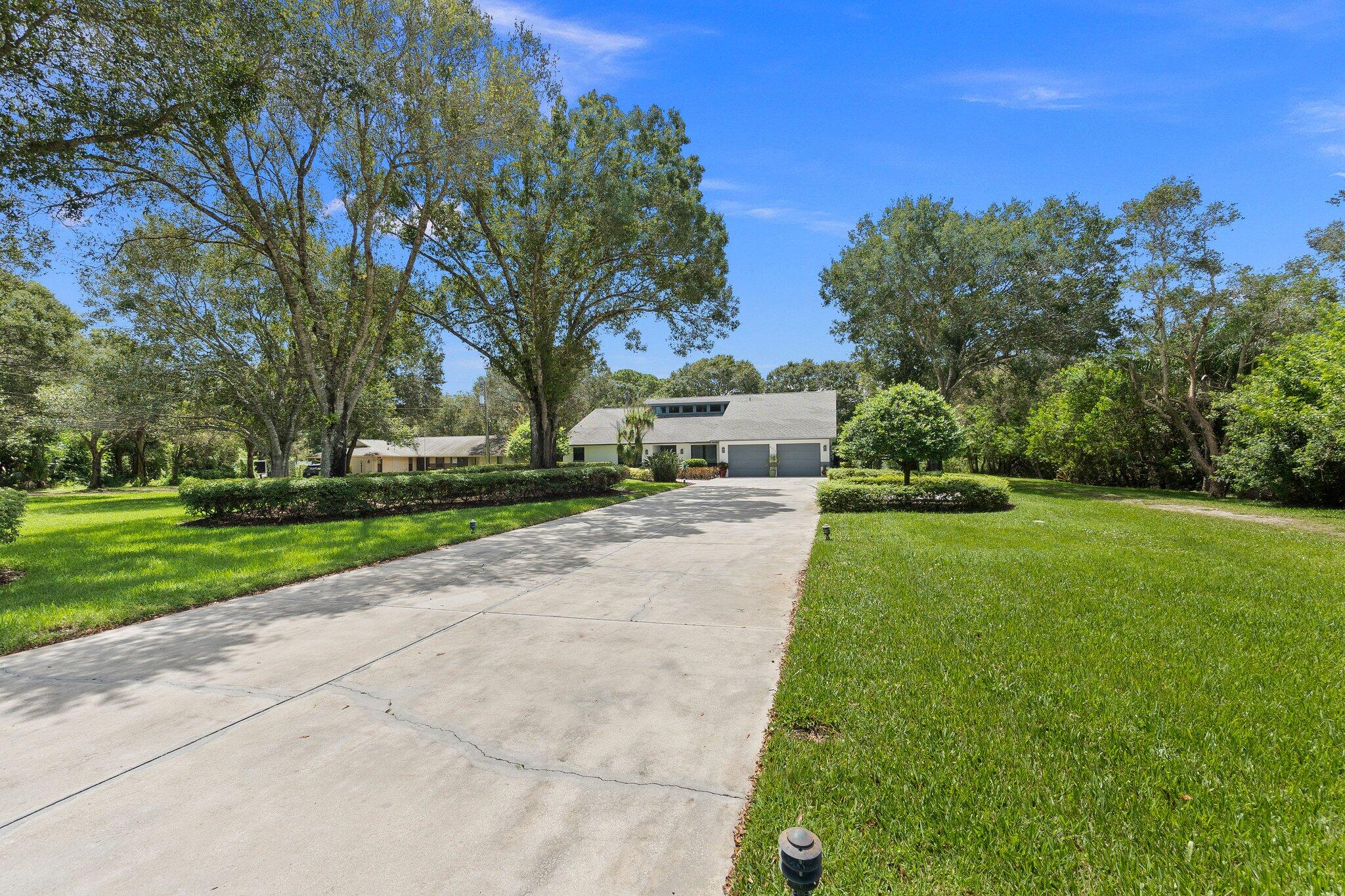 2011 Dade Road Fort Pierce, FL 34982 - Photo 10 of 66 10-web-or-mls-DSC05108