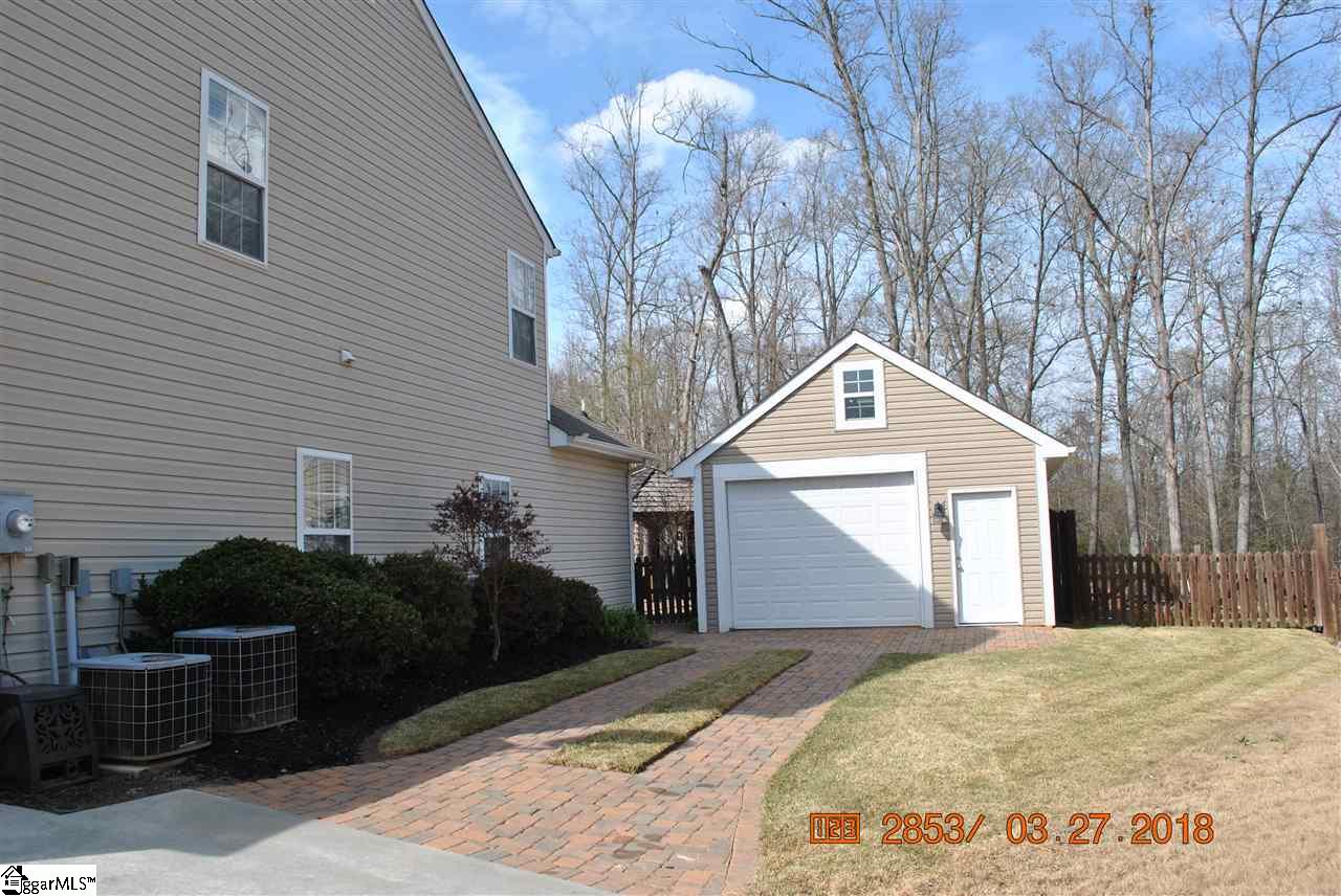 217 Farmbrook Way Simpsonville, SC 29681 - Photo 5 of 36 Gallery Image 5