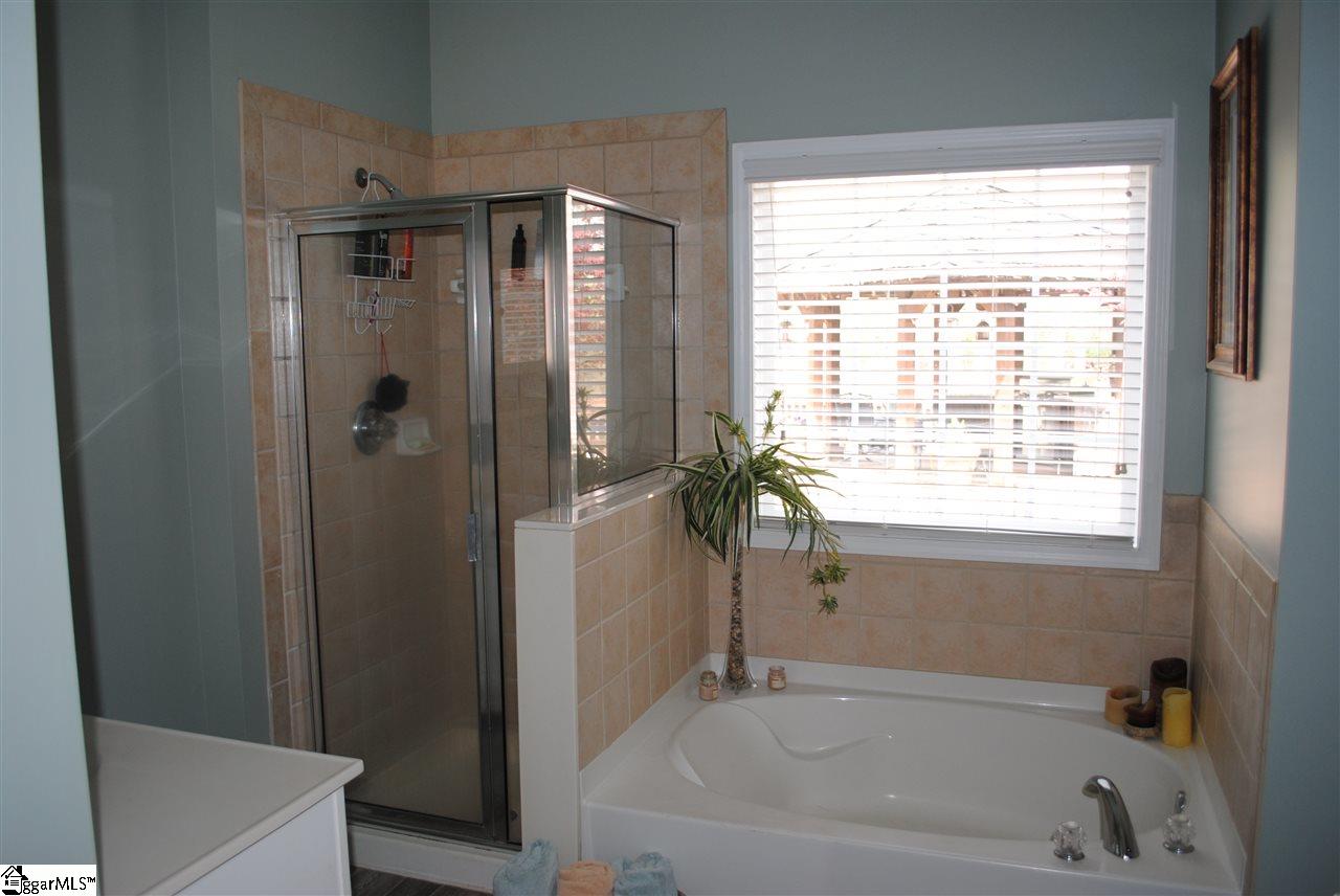 217 Farmbrook Way Simpsonville, SC 29681 - Photo 10 of 36 Gallery Image 10