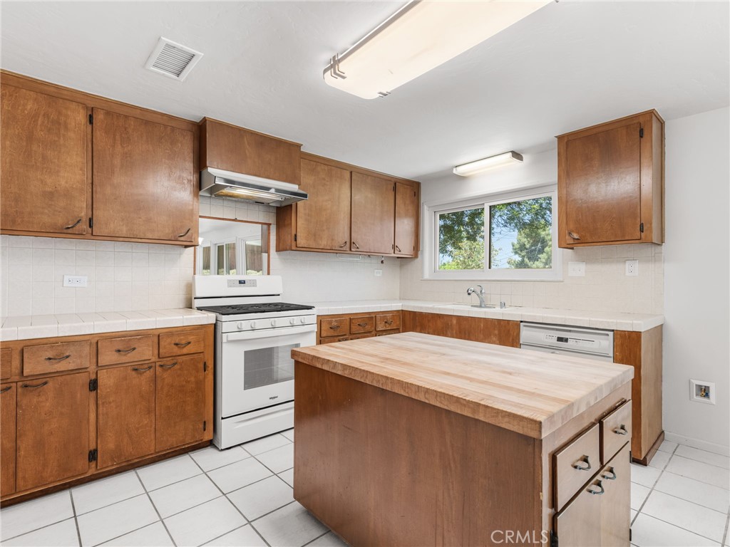 2973 Flanders Road Riverside, CA 92507 - Photo 32 of 55