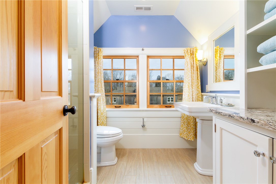 88 Cormorant Road Narragansett, RI 02882 - Photo 34 of 39 Guest Bathroom