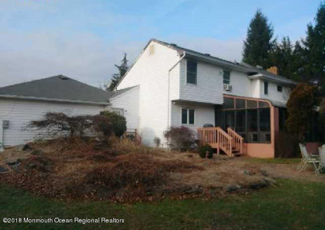 7 Peppermill Lane Colts Neck, NJ 07722 - Photo 3 of 17 106-004395-20181212-563441806-NONE-Photo