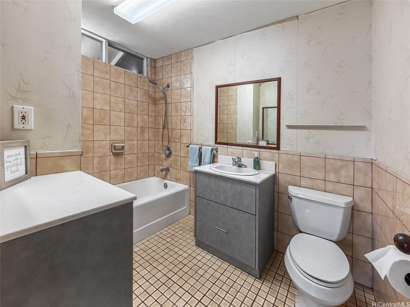 226 Elelupe Road Honolulu, HI 96821 - Photo 10 of 23 Gallery Image 10