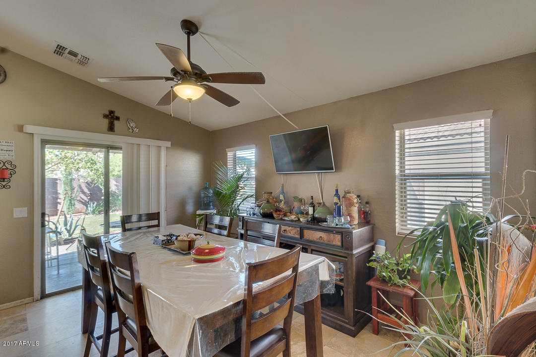 8610 West Riley Road Tolleson, AZ 85353 - Photo 7 of 27 07-Riley