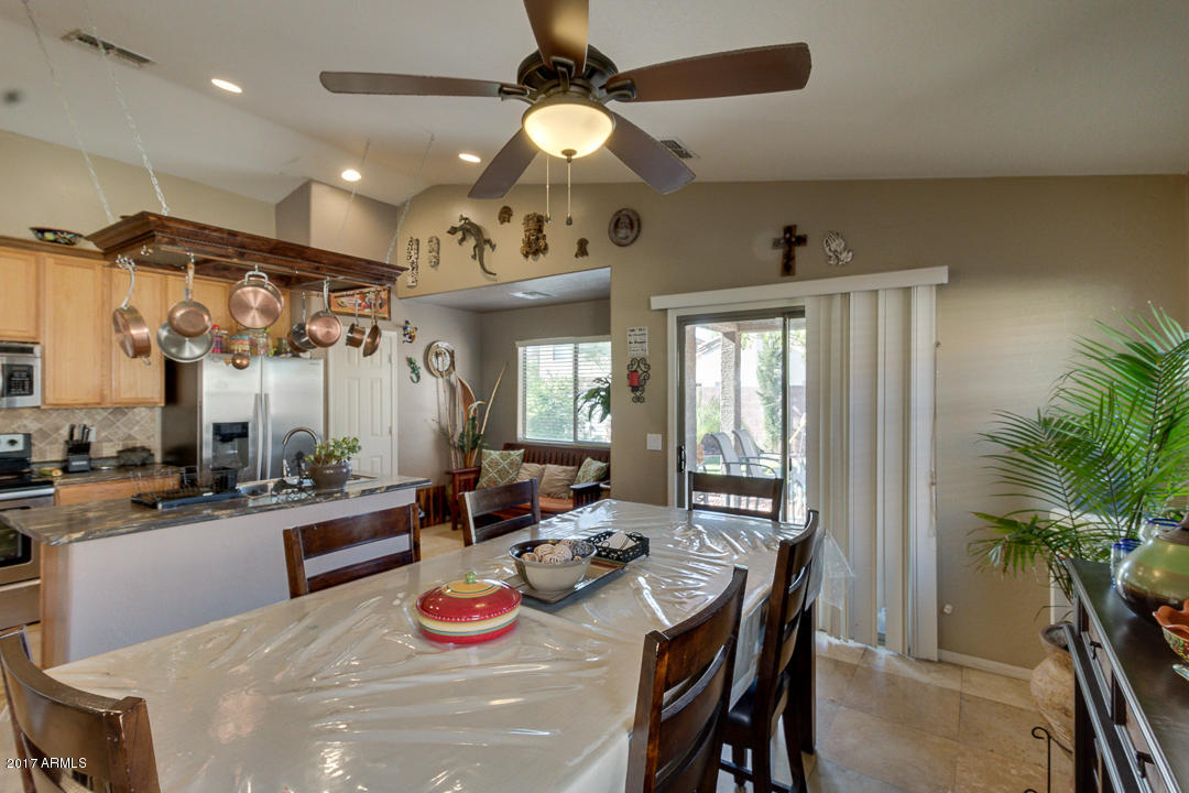 8610 West Riley Road Tolleson, AZ 85353 - Photo 8 of 27 08-Riley