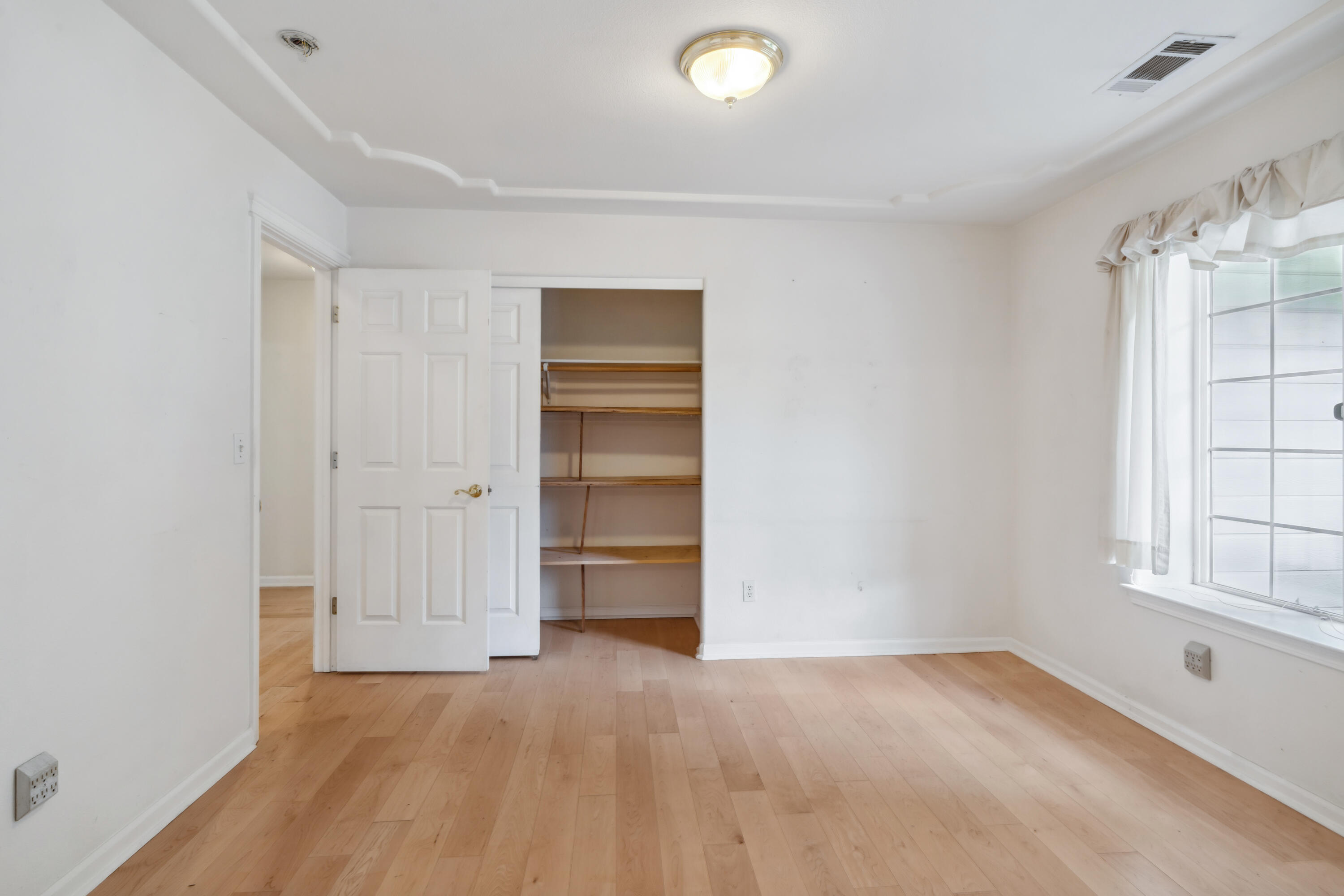 6596 Reflection Street Redding, CA 96001 - Photo 14 of 48 Bedroom 1