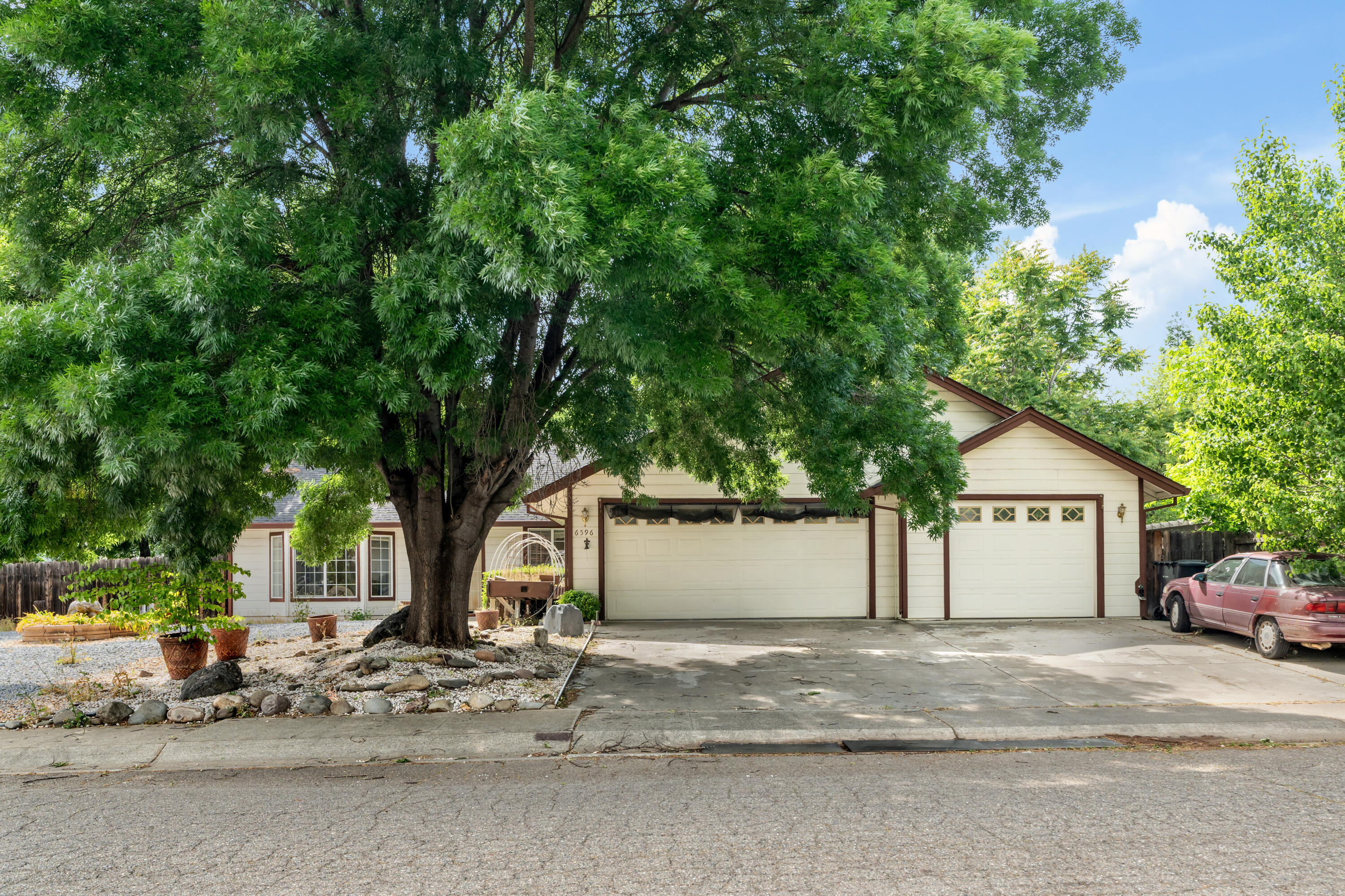 6596 Reflection Street Redding, CA 96001 - Photo 2 of 48 Front of House