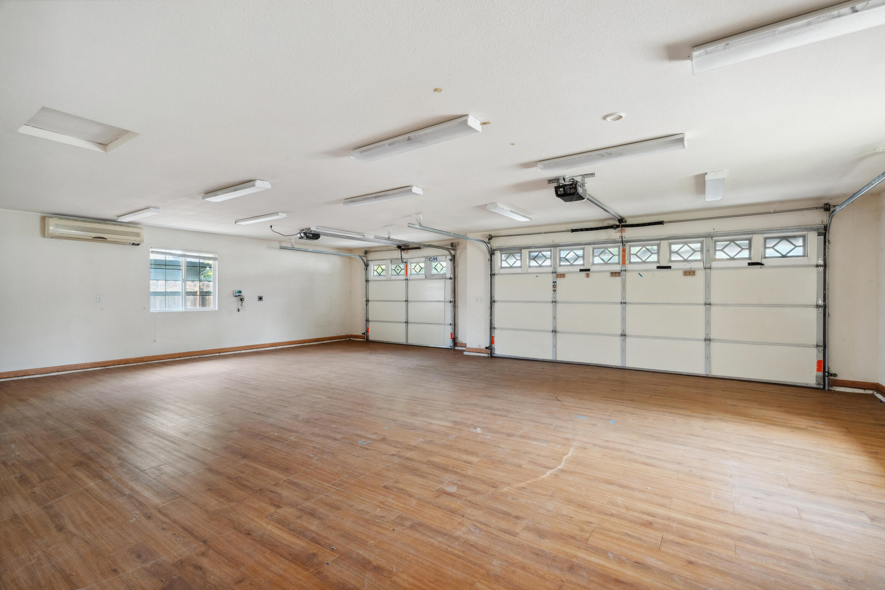 6596 Reflection Street Redding, CA 96001 - Photo 26 of 48 Garage