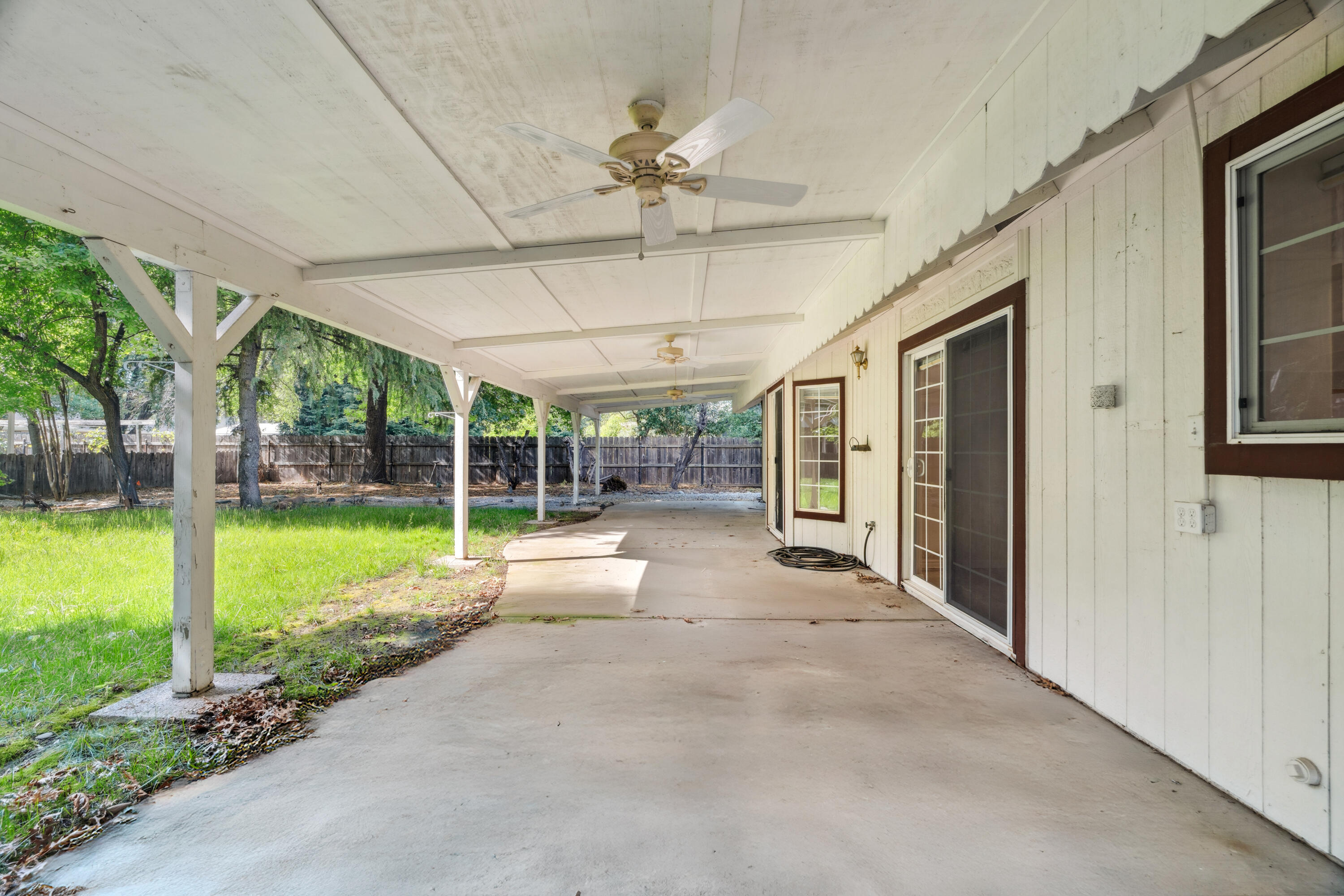 6596 Reflection Street Redding, CA 96001 - Photo 29 of 48 Back Patio