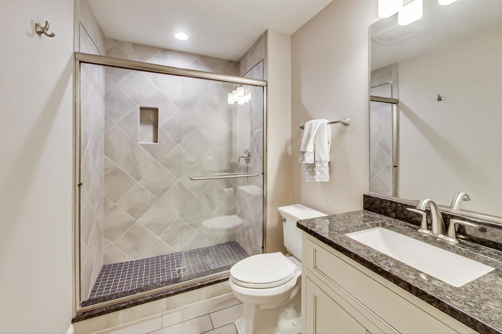 900 Valley Road Glencoe, IL 60022 - Photo 32 of 45