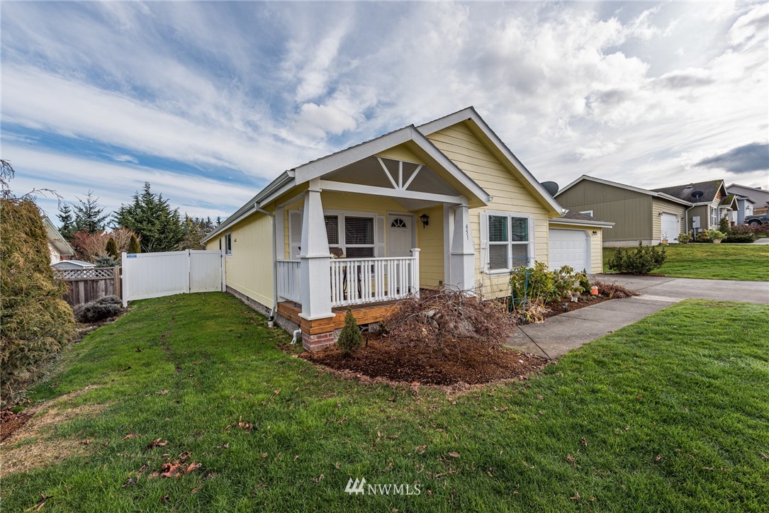 451 Elk Loop Sequim, WA 98382 - Photo 3 of 36