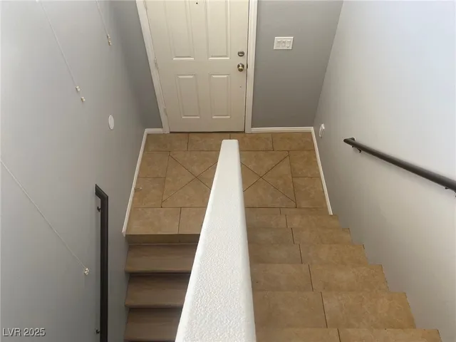 $2,300 | 9541 Vast Valley Avenue, Las Vegas, NV 89148