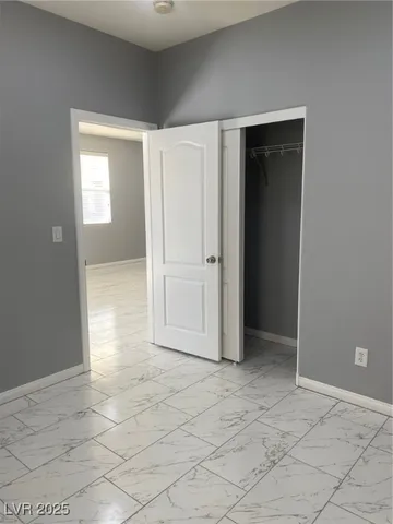 $2,300 | 9541 Vast Valley Avenue, Las Vegas, NV 89148