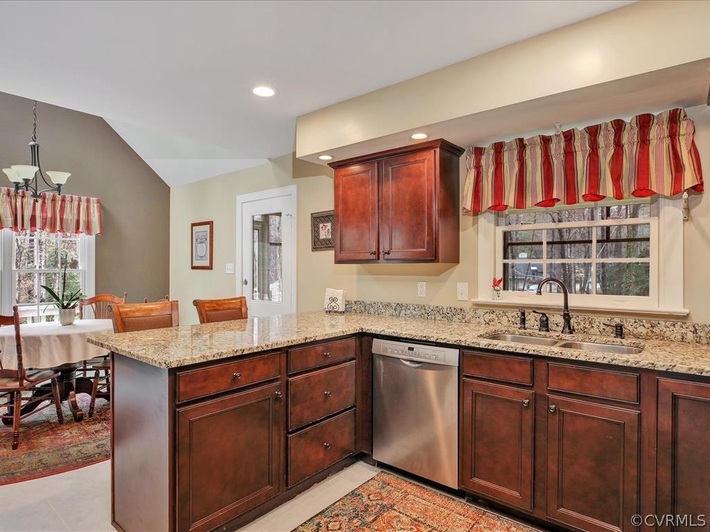 3214 Fortunes Ridge Road Midlothian, VA 23112 - Photo 7 of 27